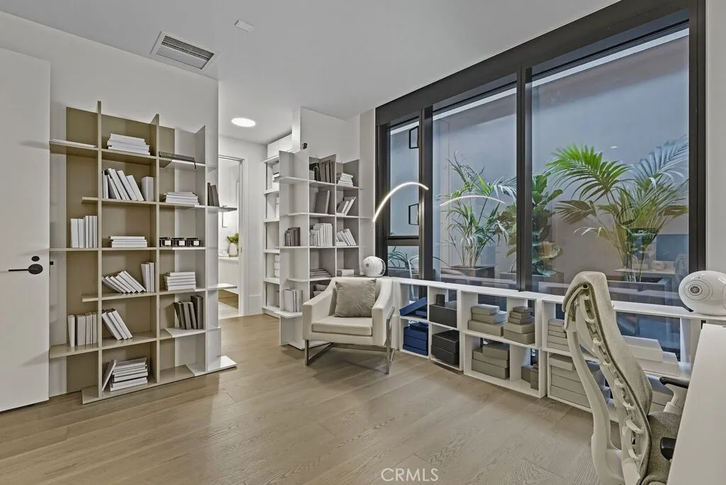 8420 W Sunset 108, Los Angeles, California 90069 home-pic-22